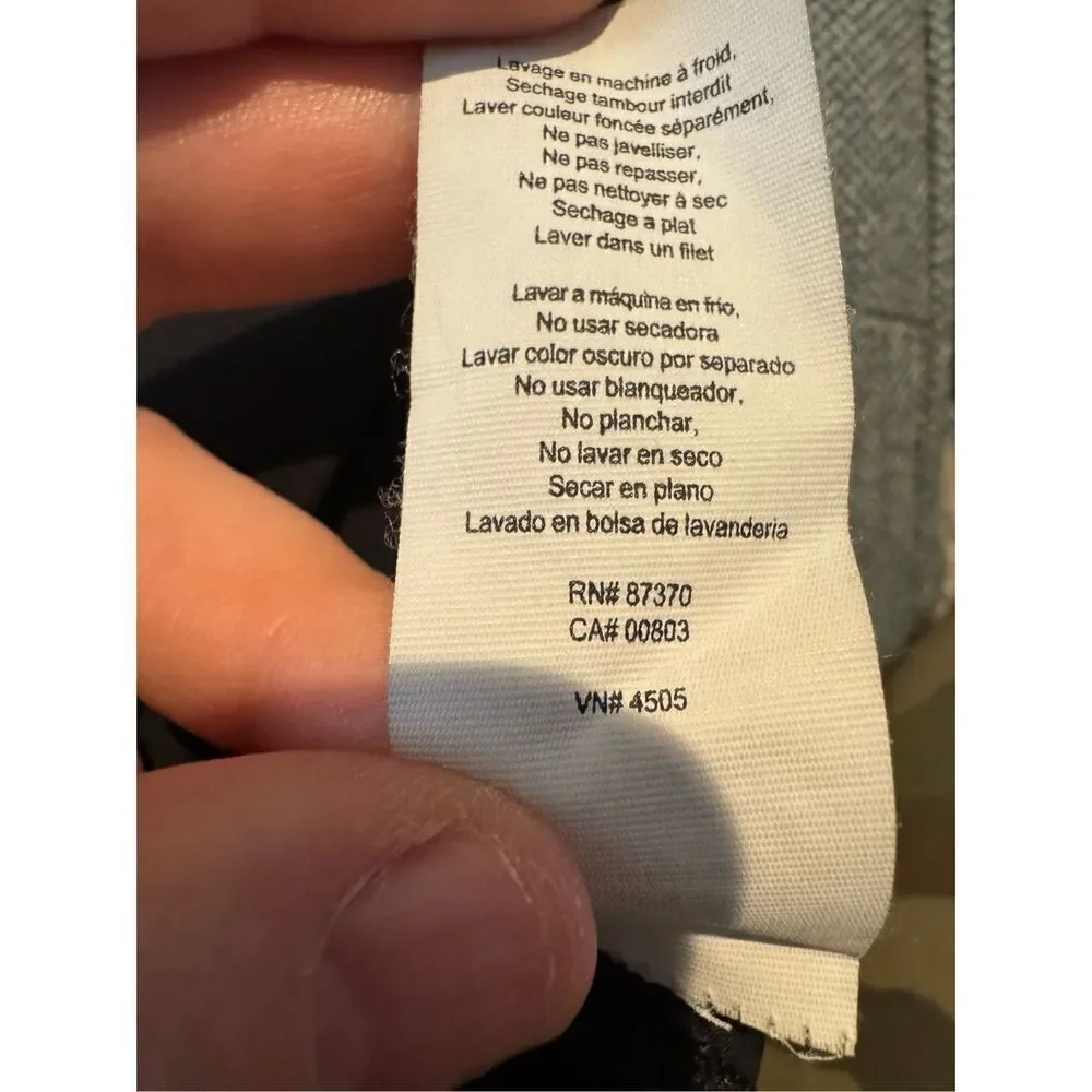 NWOT Alo Yoga leggings size xs black gray pattern